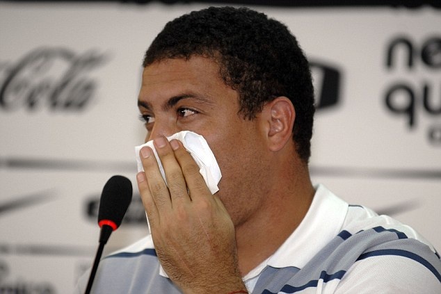 호나우두 은퇴.jpg