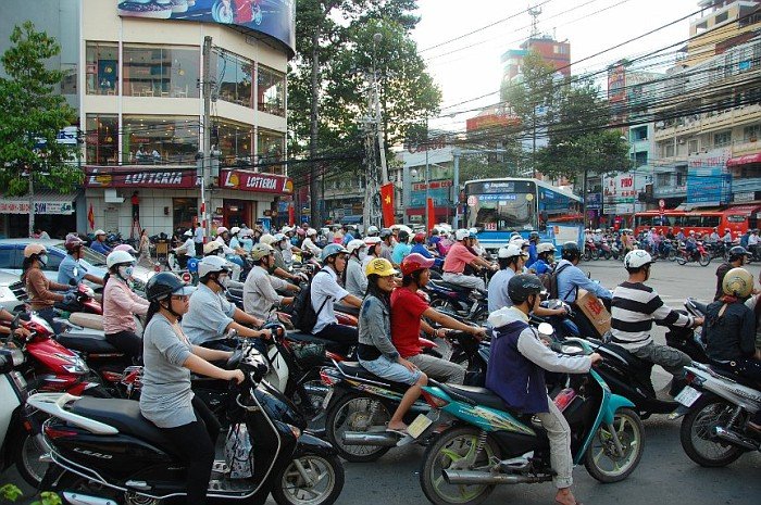 motorbikesinvietnam.jpg
