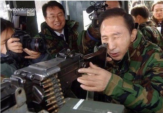 이명박 사격에 대한 이미지 검색결과