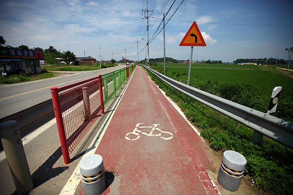 10866_22404_615.jpg